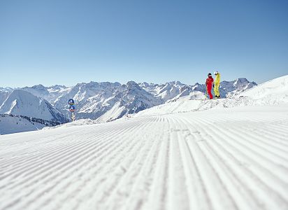 Skifahren und Snowboarden am Diedamskopf